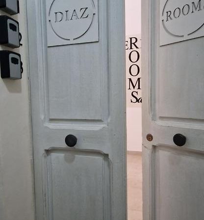 Diaz Rooms Lecce Zewnętrze zdjęcie