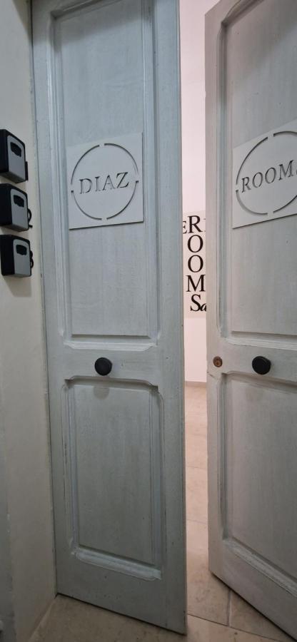 Diaz Rooms Lecce Zewnętrze zdjęcie